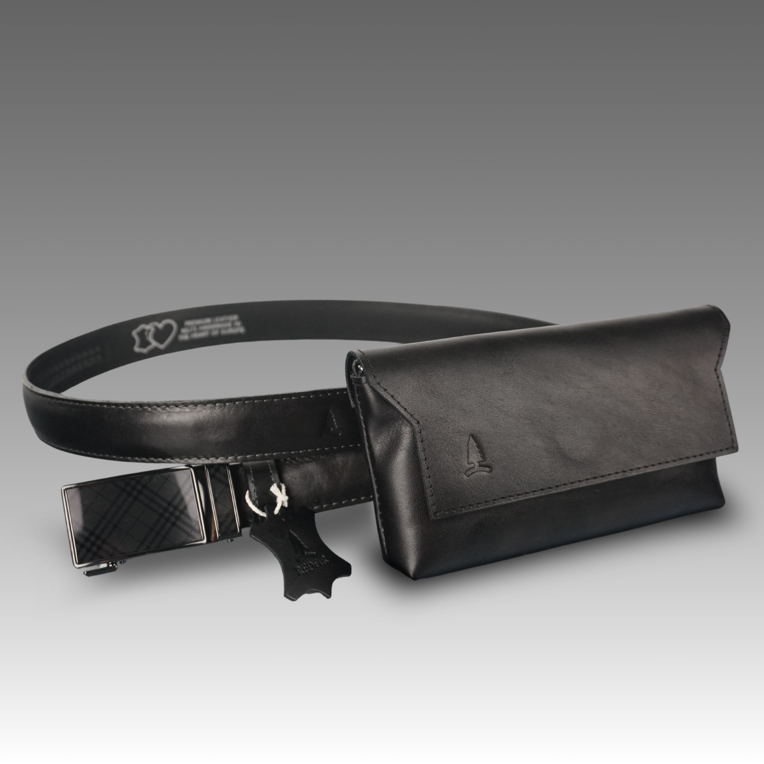 Stijlvolle zwarte set voor dames Noir - riem en handtas